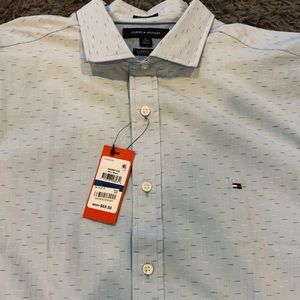 Brand New Tommy Hilfiger Men’s shirt